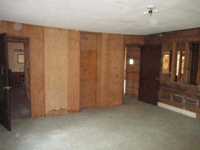 2883 East Riverside Drive Ionia, MI 48846 - Photo 5 of 6 img5.1459867909
