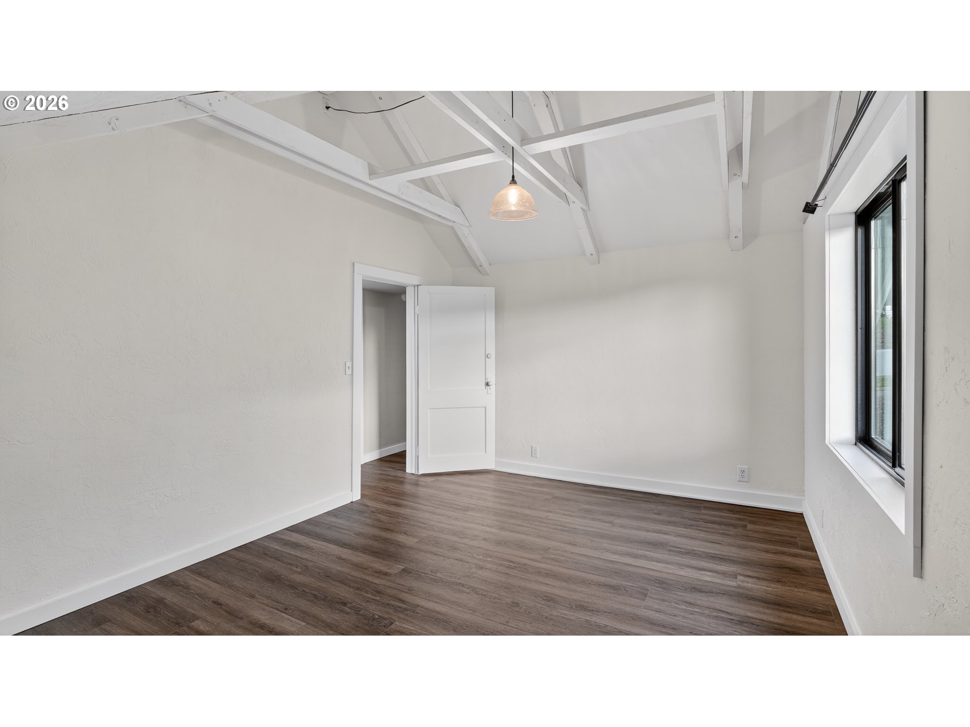 504 South 3rd Street Springfield, OR 97477 - Photo 9 of 14