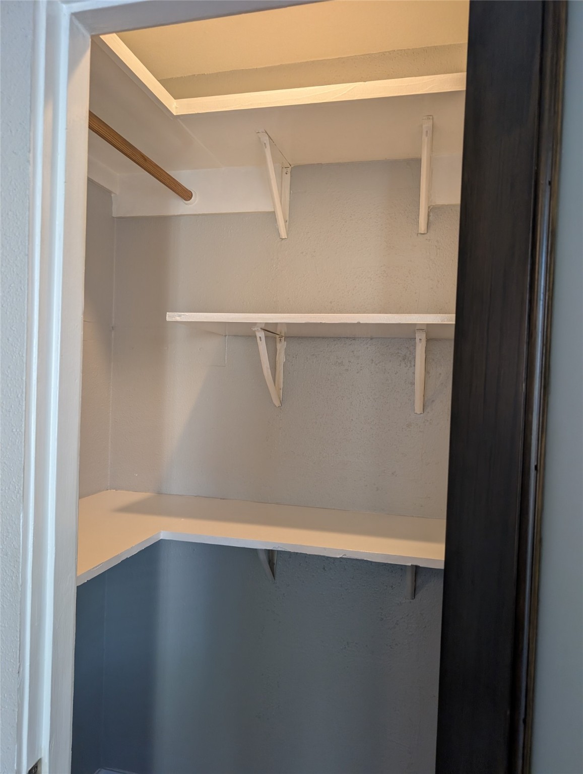 2503 McCue Road, Unit 12 Houston, TX 77056 - Photo 13 of 22 a view of an empty walk in closet