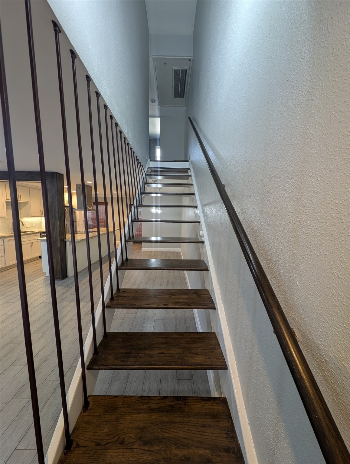 2503 McCue Road, Unit 12 Houston, TX 77056 - Photo 6 of 22 a view of entryway