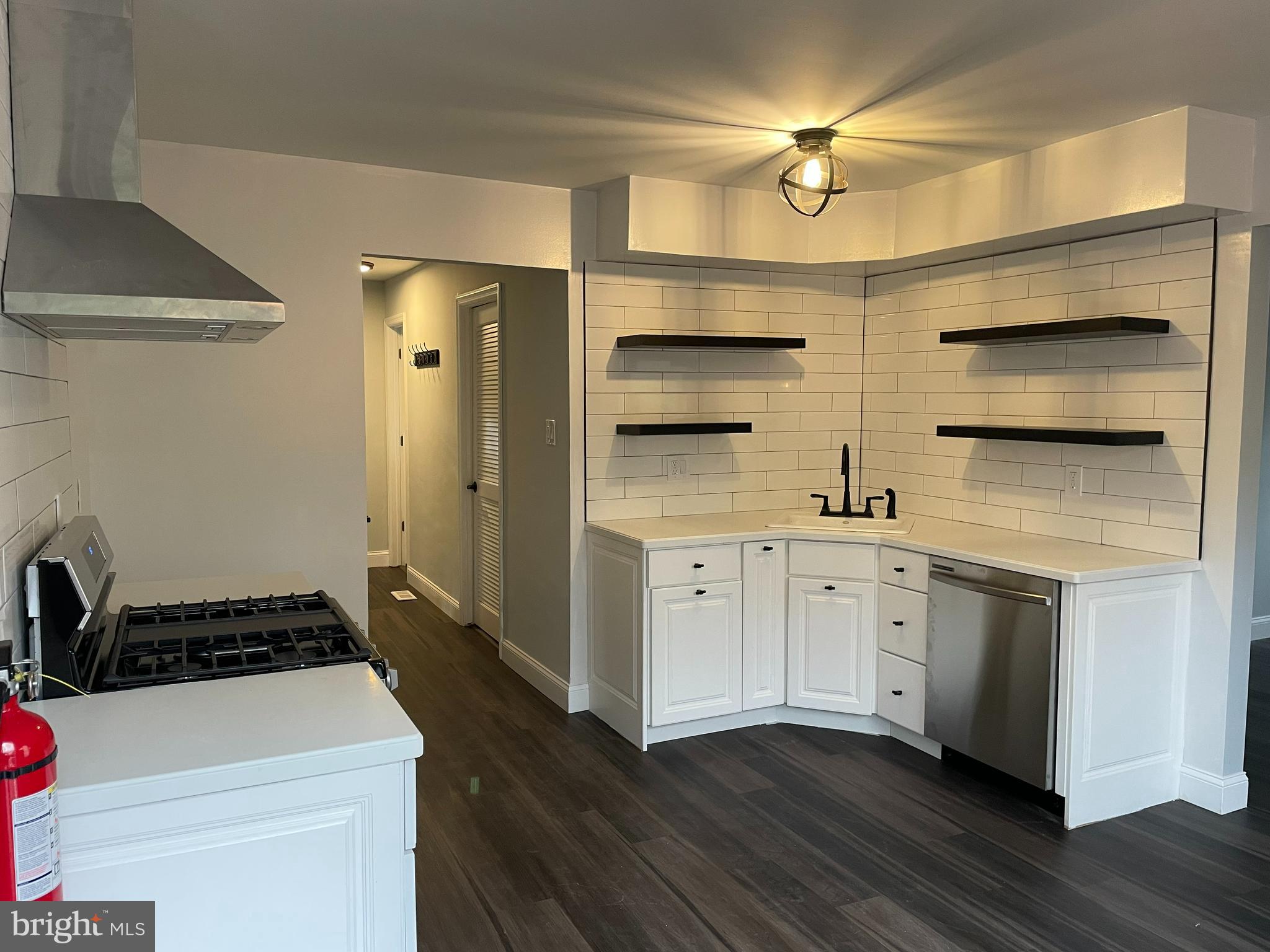 5 Hanover Place Sicklerville, NJ 08081 - Photo 6 of 24 Gallery Image 6