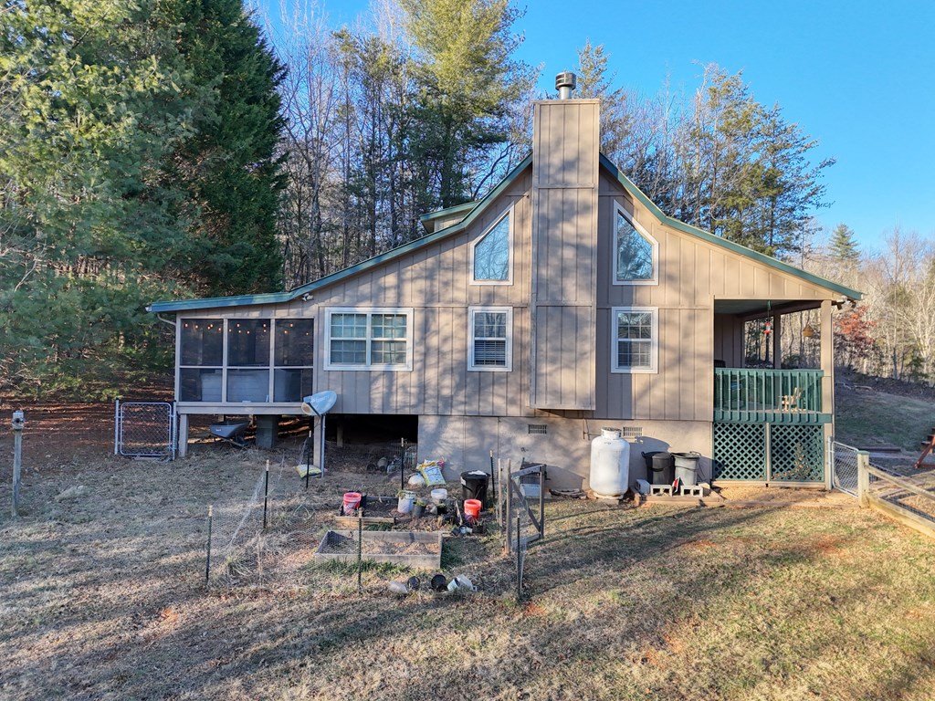 531 Wikle Road Hayesville, NC 28904 - Photo 5 of 46 Gallery Image 5