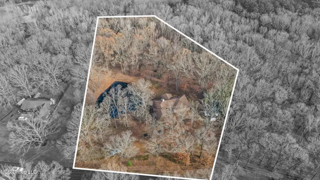 $365,000 | 5702 Maxwell Drive, Olive Branch, MS 38654