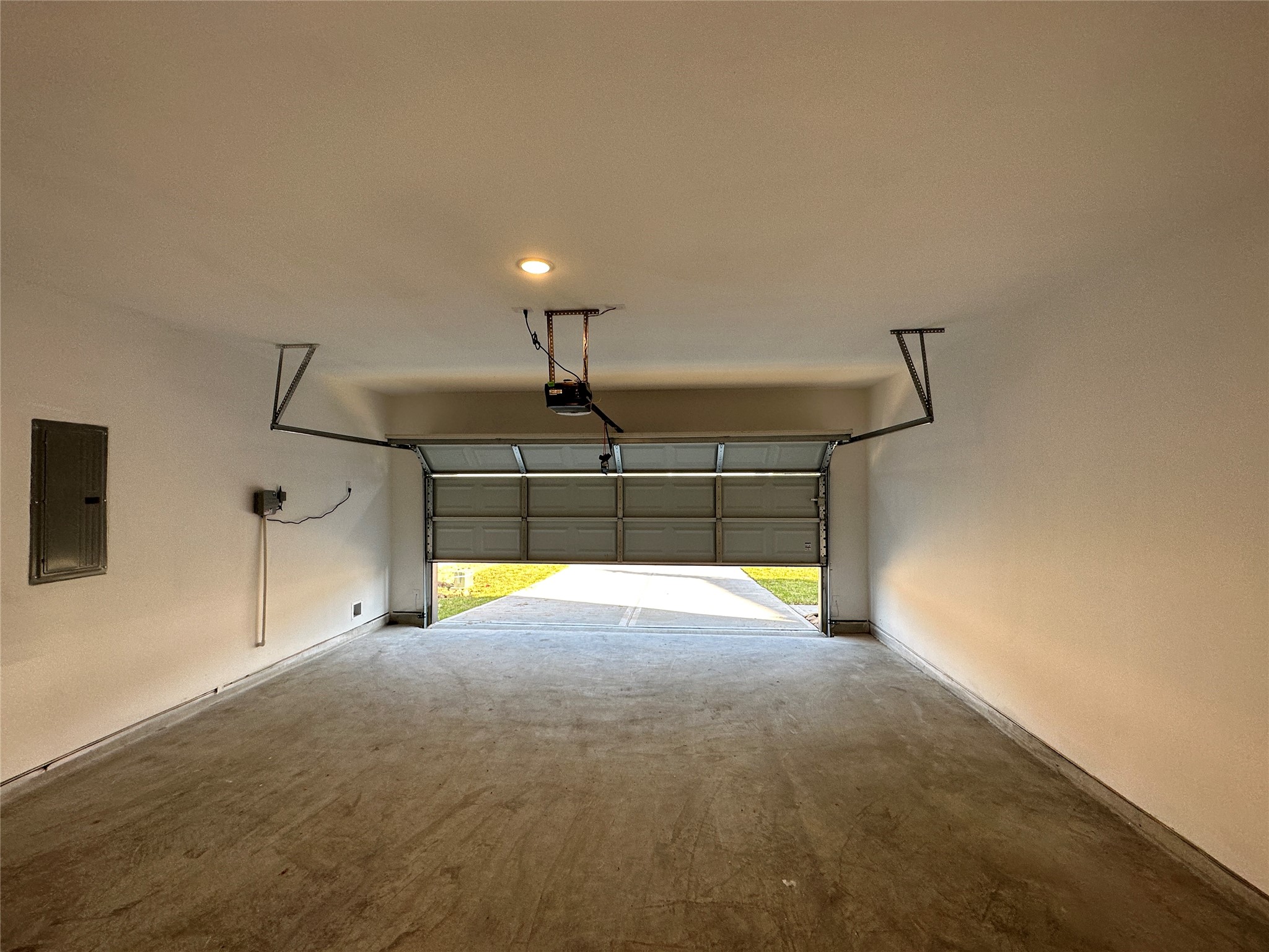 16504 Moss Lane Porter, TX 77365 - Photo 14 of 16 a view of an empty room with a window