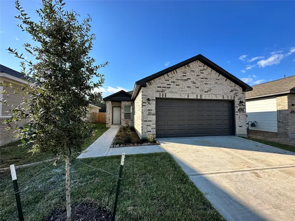 $1,695 | 16504 Moss Lane, Porter, TX 77365