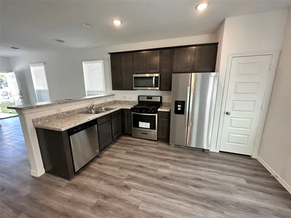 $1,695 | 16504 Moss Lane, Porter, TX 77365