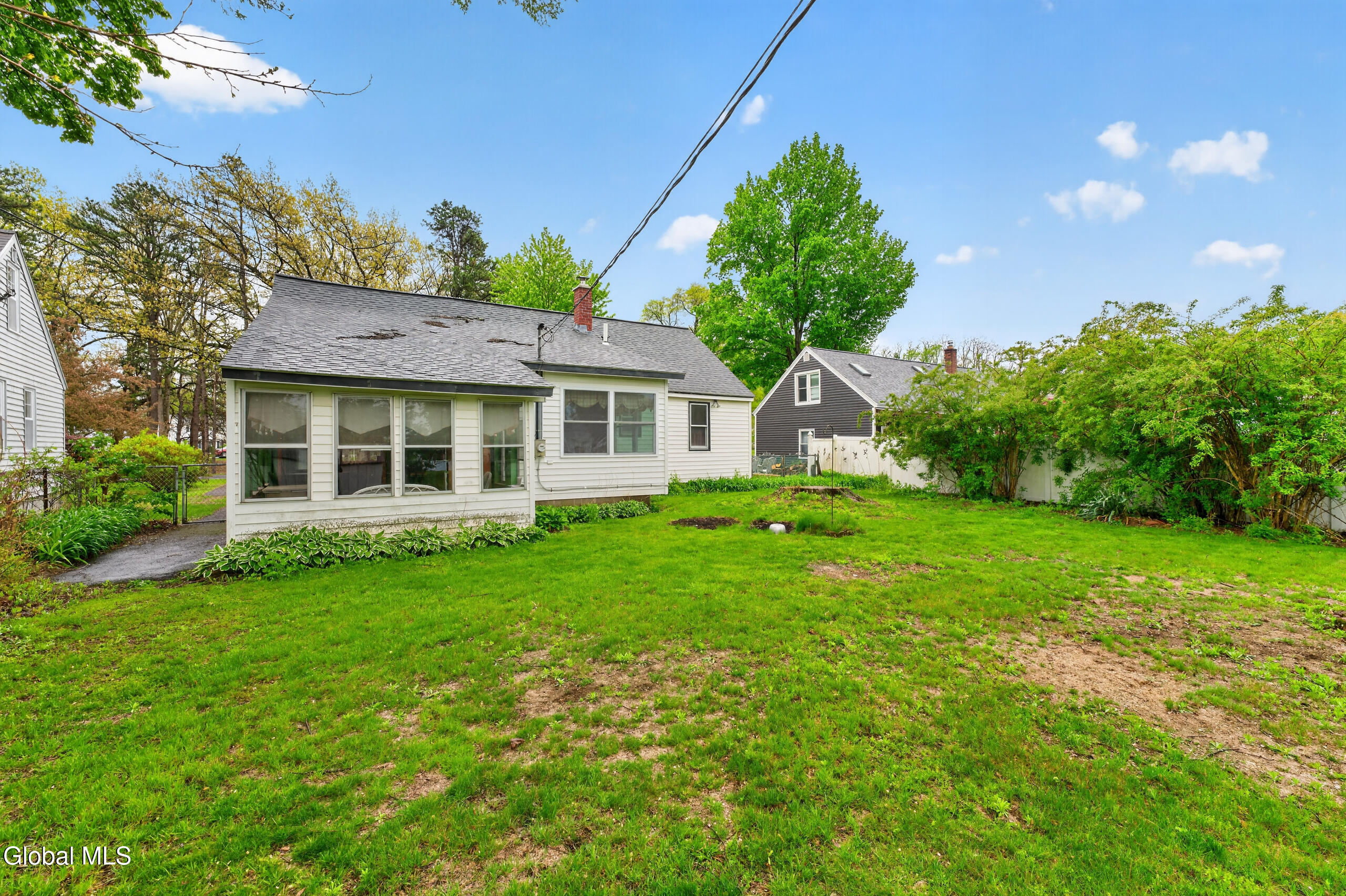 1026 Dudley Road Rotterdam, NY 12303 - Photo 32 of 38 Yard 3