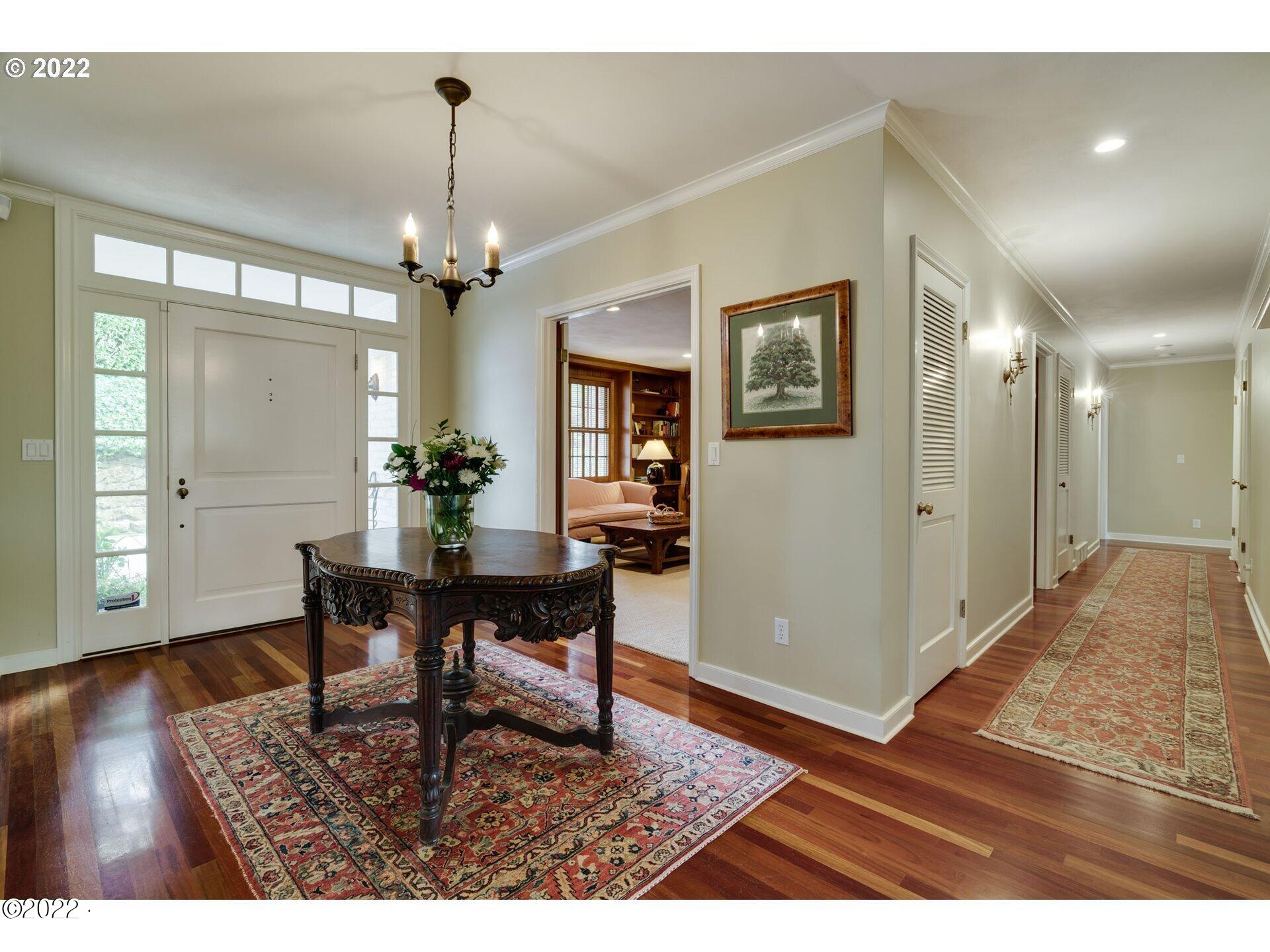 5020 Southwest Humphrey Park Road Portland, OR 97221 - Photo 2 of 6 entrance:foyer