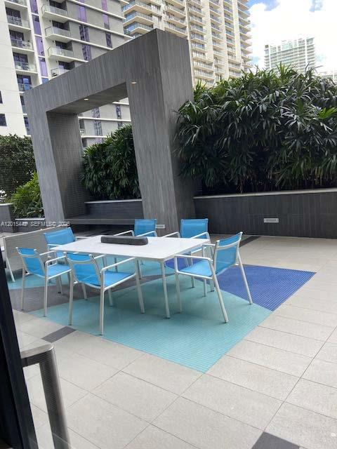 45 Southwest 9th Street, Unit 1007 Miami, FL 33130 - Photo 34 of 63