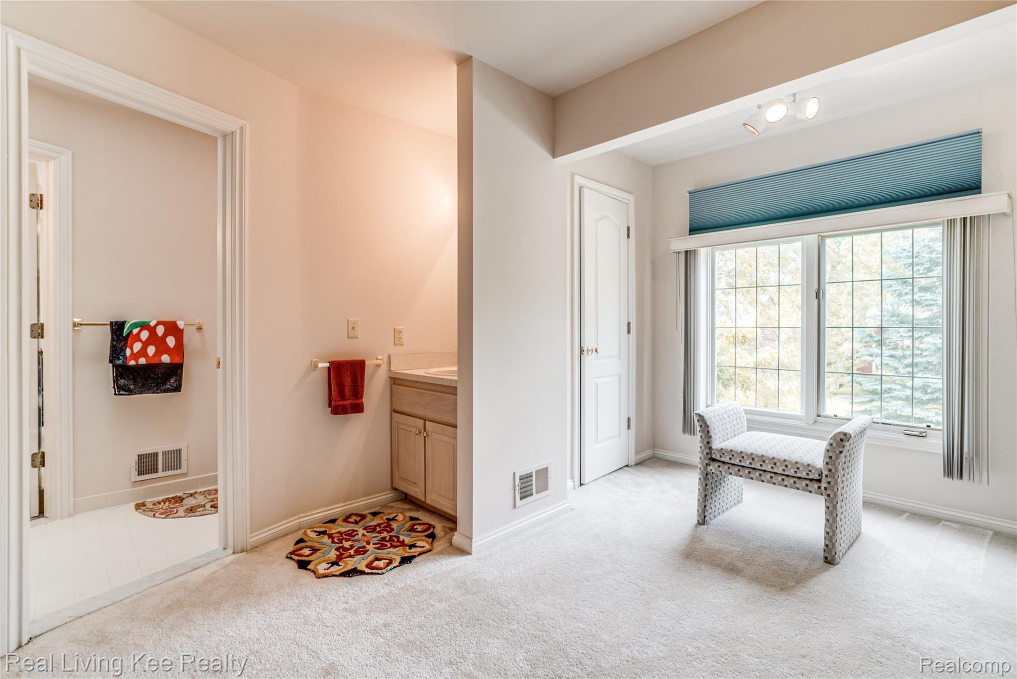 3655 Cedar Shake Drive Rochester, MI 48309 - Photo 54 of 71 Interiors (42 of 59).jpg