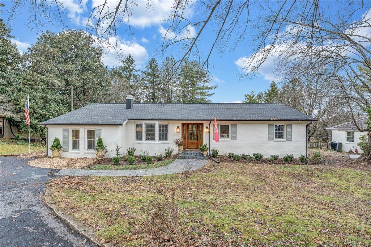 909 Shenandoah Road Lexington, VA 24450 - Photo 1 of 53 01-MIB05430