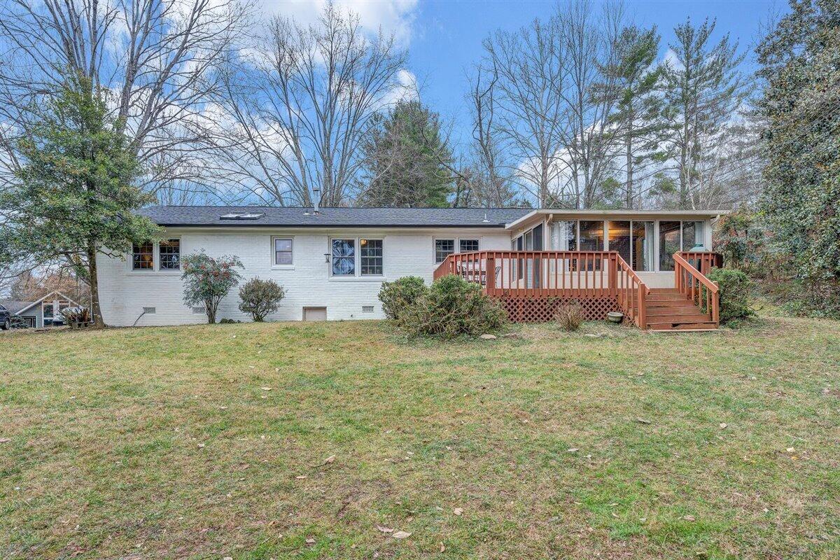 909 Shenandoah Road Lexington, VA 24450 - Photo 37 of 53 39-MIB05394