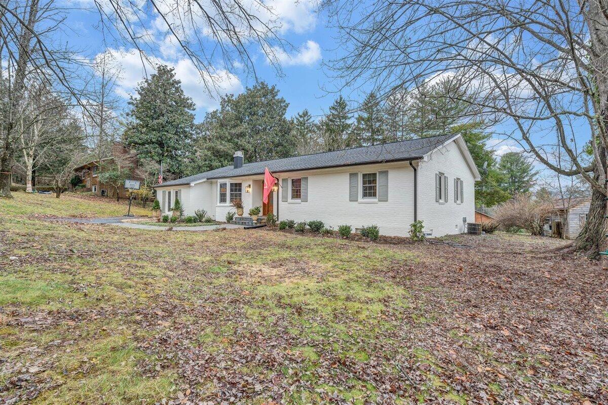 909 Shenandoah Road Lexington, VA 24450 - Photo 50 of 53 52-MIB05439