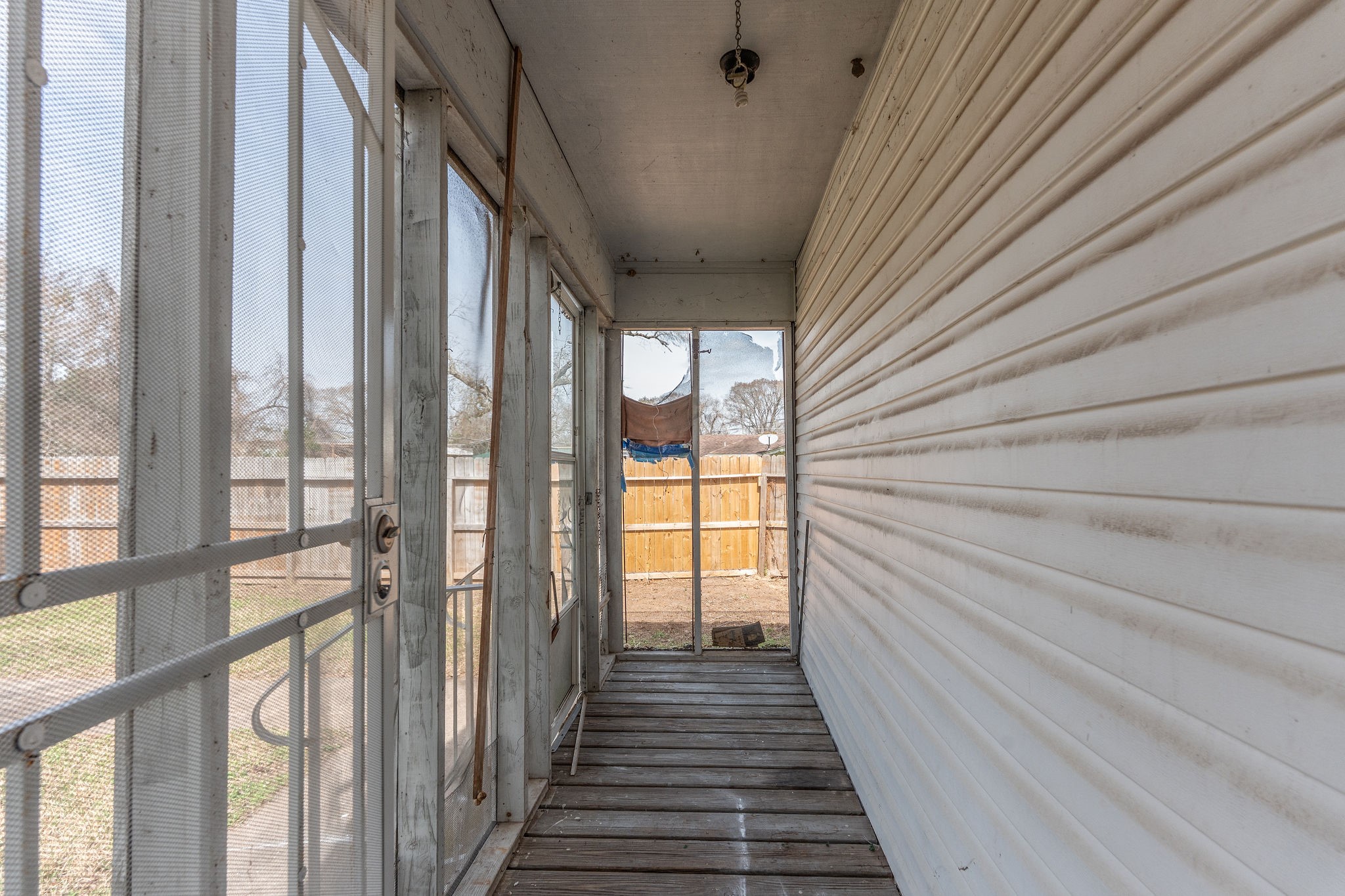 1310 Brazos Street Hempstead, TX 77445 - Photo 25 of 43 a view of a balcony