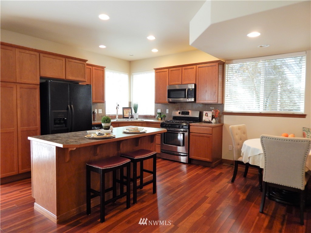 17831 19th Avenue Southeast, Unit 26 Bothell, WA 98012 - Photo 7 of 20