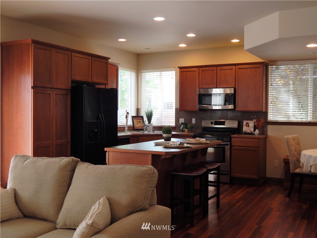 17831 19th Avenue Southeast, Unit 26 Bothell, WA 98012 - Photo 8 of 20