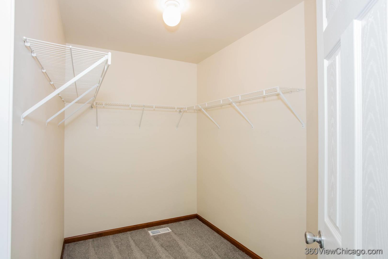 305 West Applegate Court Round Lake, IL 60073 - Photo 24 of 32