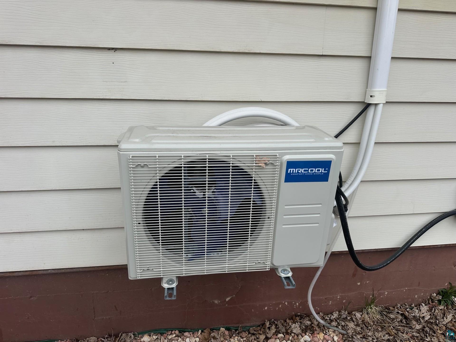 702 27th Street Cloquet, MN 55720 - Photo 20 of 25 Exterior view of an ac unit