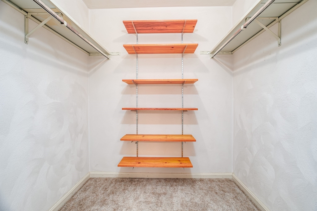 9 Governor Square, Unit 9 Peterborough, NH 03458 - Photo 18 of 30