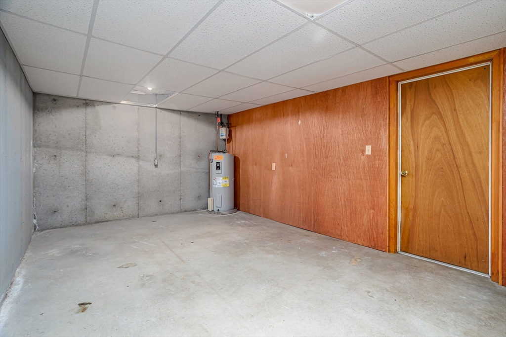 9 Governor Square, Unit 9 Peterborough, NH 03458 - Photo 23 of 30