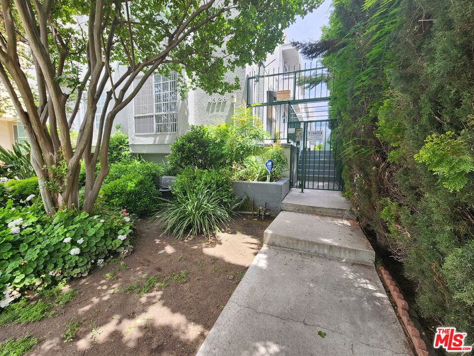 4328 Whitsett Avenue, Unit 4 Studio City, CA 91604 - Photo 2 of 73