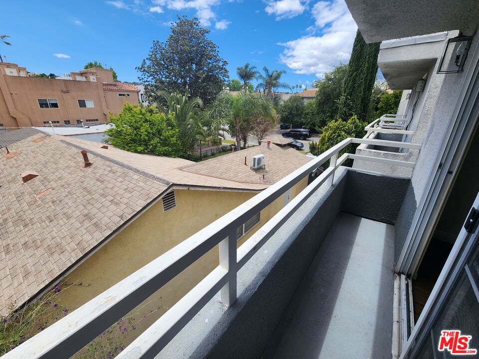 4328 Whitsett Avenue, Unit 4 Studio City, CA 91604 - Photo 42 of 73