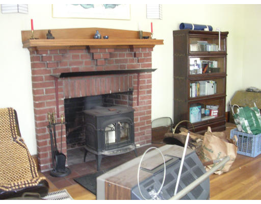 47 Athelstane Road Newton, MA 02459 - Photo 7 of 8