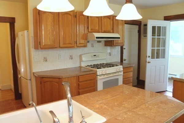 37 Spring Street, Unit 37 Lexington, MA 02421 - Photo 8 of 20