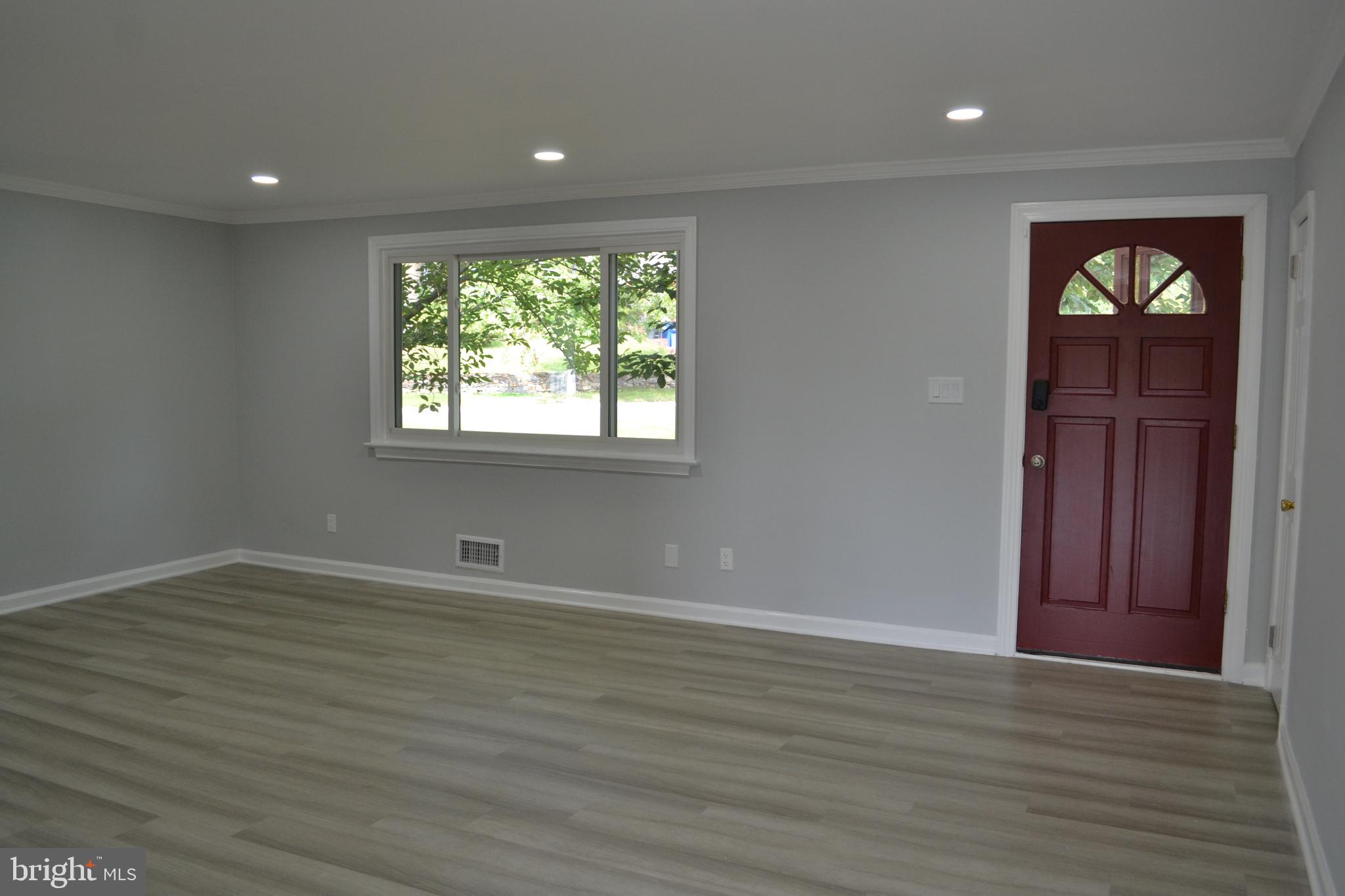 2700 Ross Road Chevy Chase, MD 20815 - Photo 6 of 43