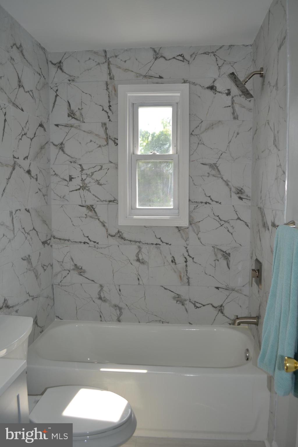 2700 Ross Road Chevy Chase, MD 20815 - Photo 10 of 43