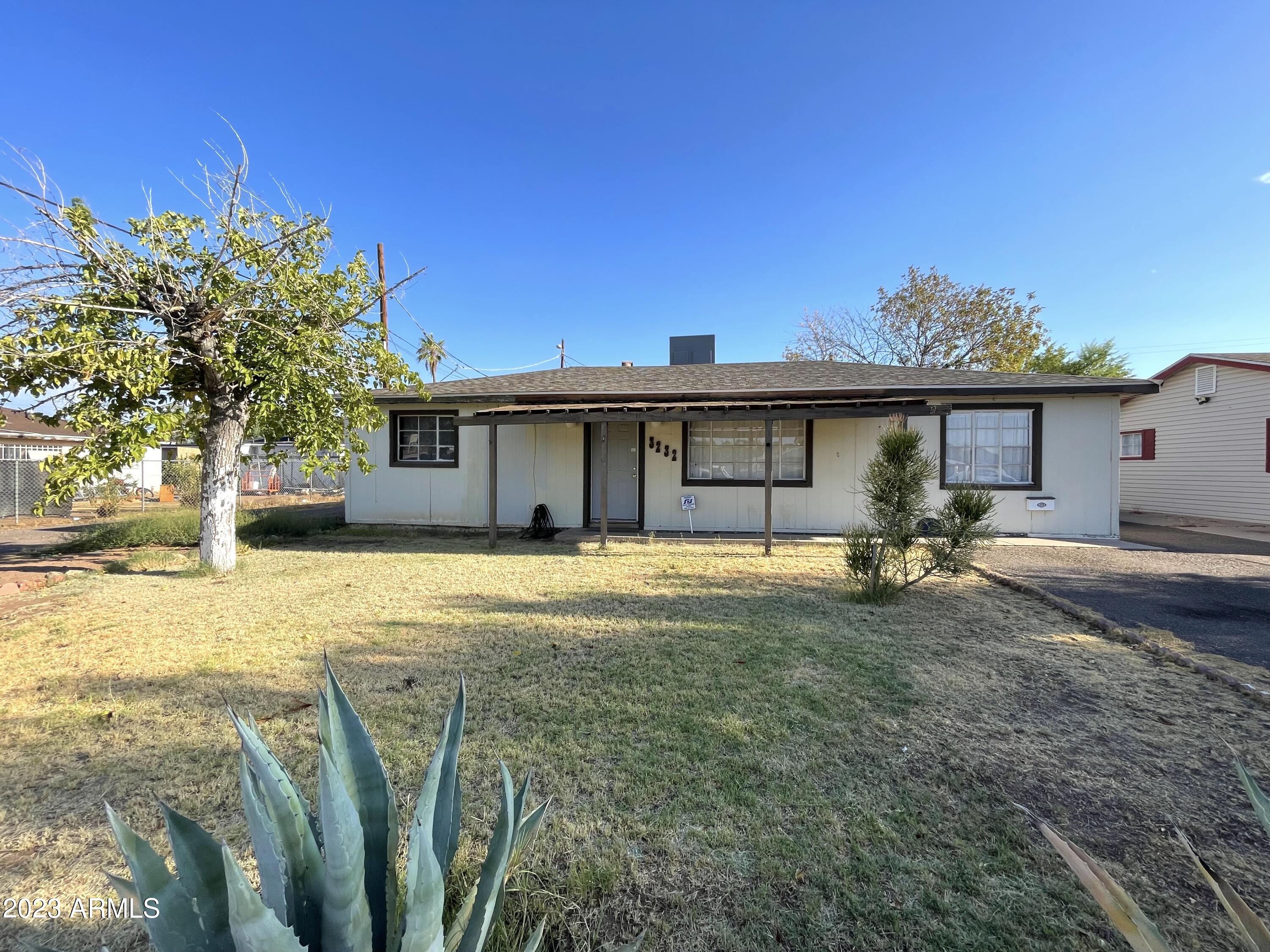 3232 East Coronado Road Phoenix, AZ 85008 - Photo 1 of 6 1