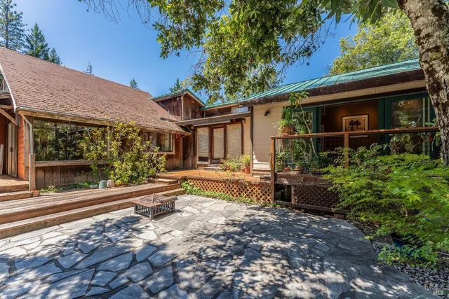 $635,000 | 19155 Scenic Drive, Redwood Valley, CA 95470
