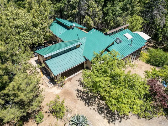 $635,000 | 19155 Scenic Drive, Redwood Valley, CA 95470