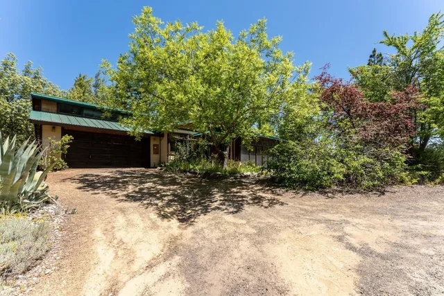 $635,000 | 19155 Scenic Drive, Redwood Valley, CA 95470