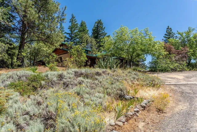 $635,000 | 19155 Scenic Drive, Redwood Valley, CA 95470