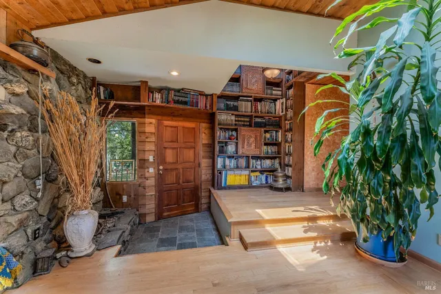 $635,000 | 19155 Scenic Drive, Redwood Valley, CA 95470