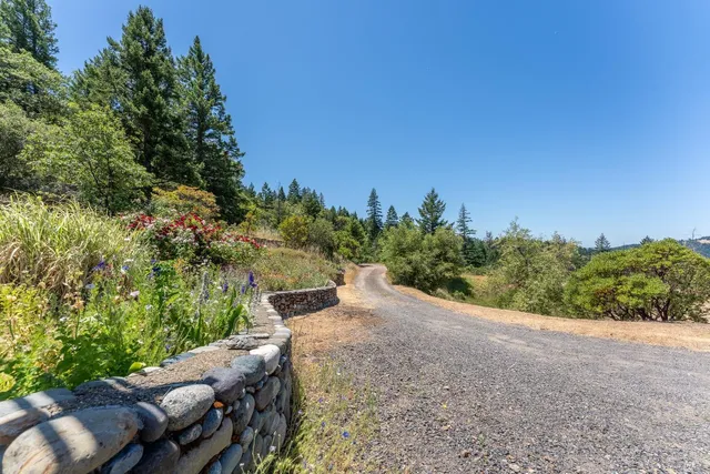 $635,000 | 19155 Scenic Drive, Redwood Valley, CA 95470