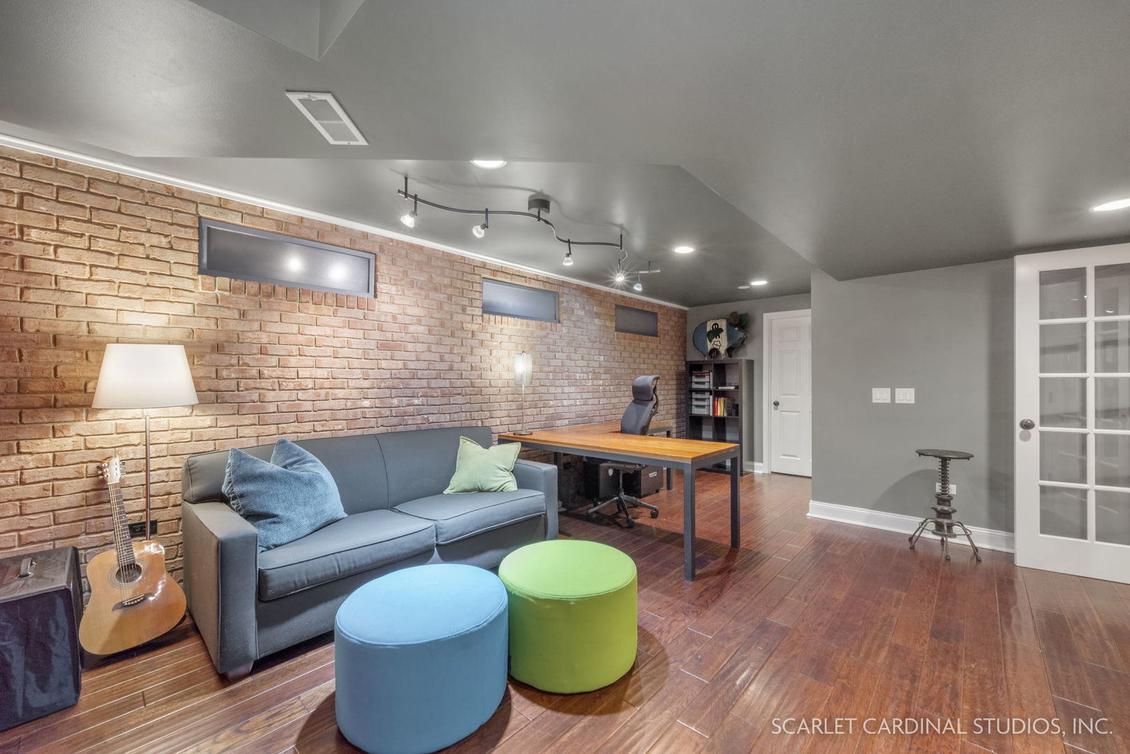4860 Snapjack Circle Naperville, IL 60564 - Photo 22 of 35 a living room with furniture and a wooden floor