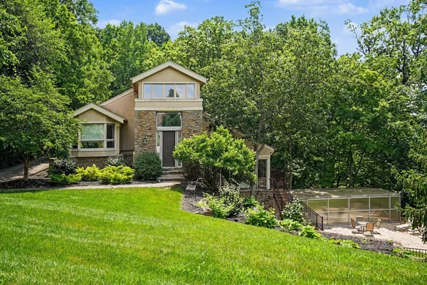 $1,600,000 | 42 Stardust Pointe Drive, Fort Thomas, KY 41075
