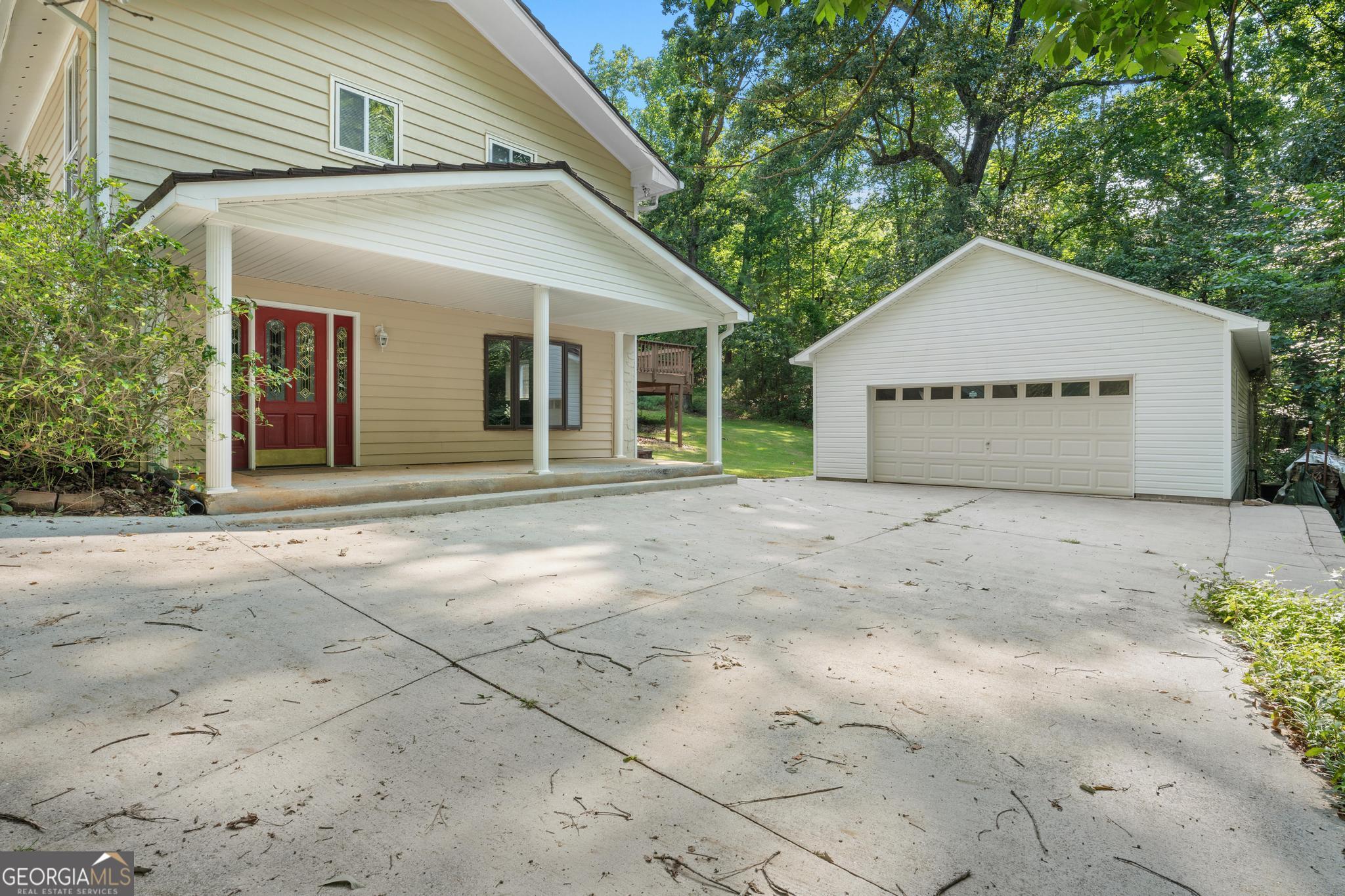 3071 White Road Northeast Conyers, GA 30012 - Photo 5 of 46
