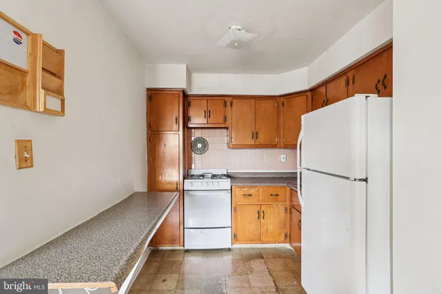 $365,000 | 2572 Balwynne Park Road, Philadelphia, PA 19131