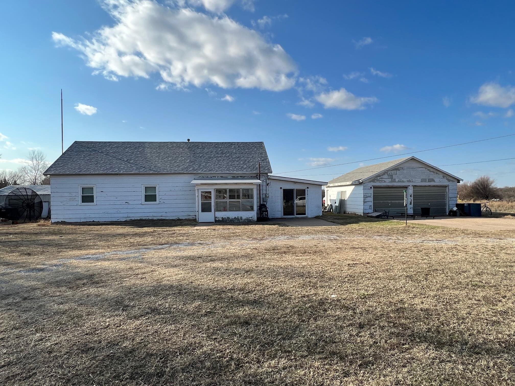 6461 312th Road Arkansas City, KS 67005 - Photo 2 of 22