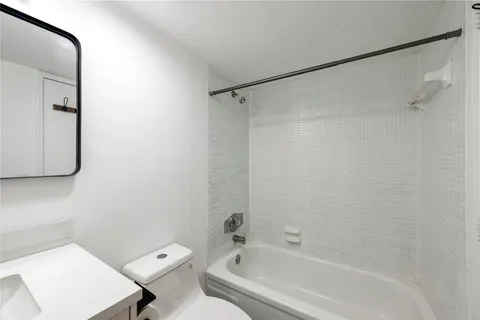 $225,000 | 2840 Northeast 14th Street Causeway, Unit 304A, Pompano Beach, FL 33062