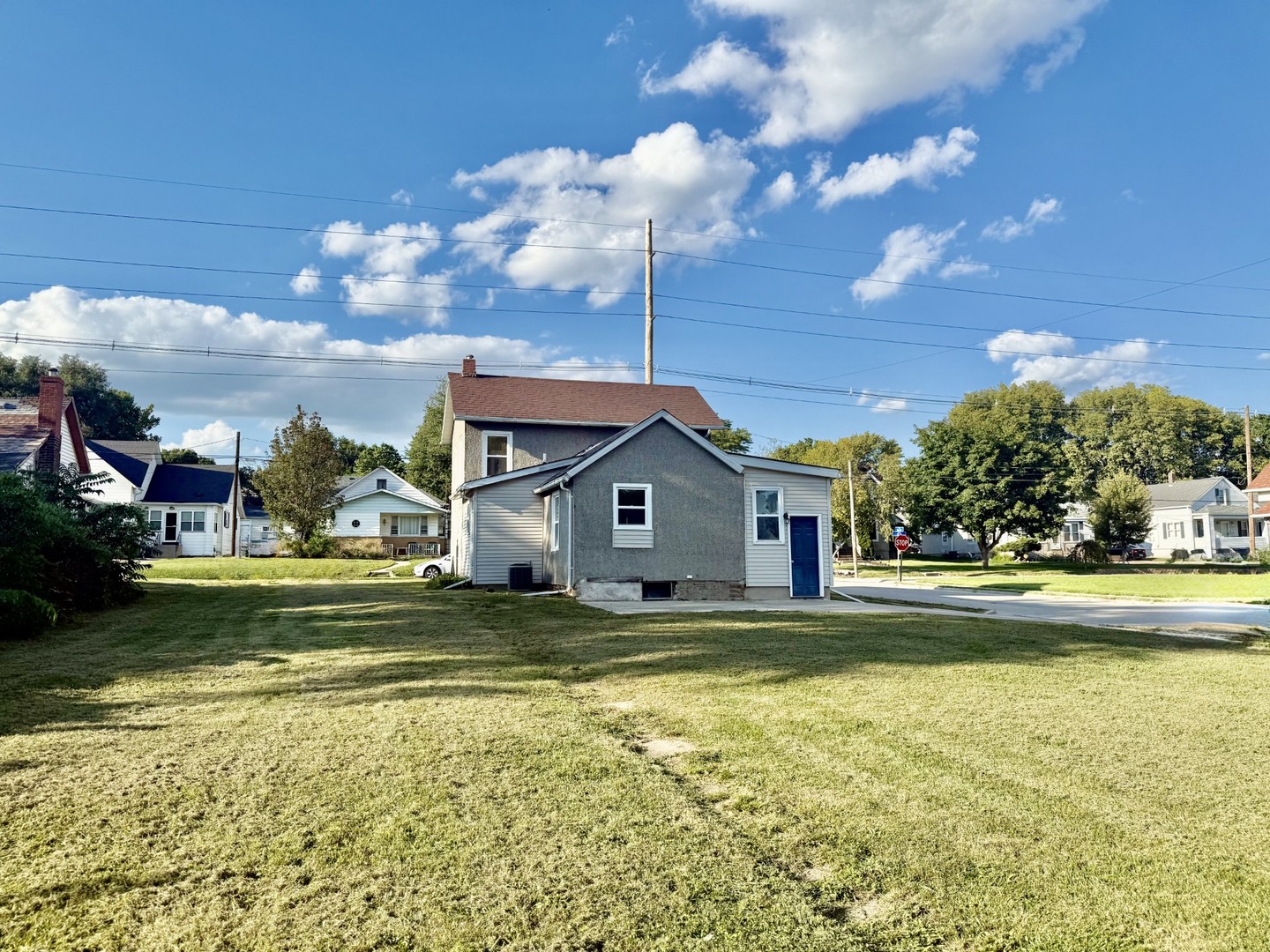 2302 1st Street Peru, IL 61354 - Photo 20 of 22 a view of house with garden