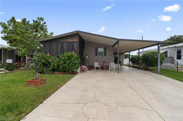 $1,700 | 183 Oceans Boulevard, Unit 183, Naples, FL 34104