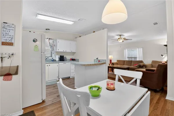 $2,100 | 183 Oceans Boulevard, Unit 183, Naples, FL 34104