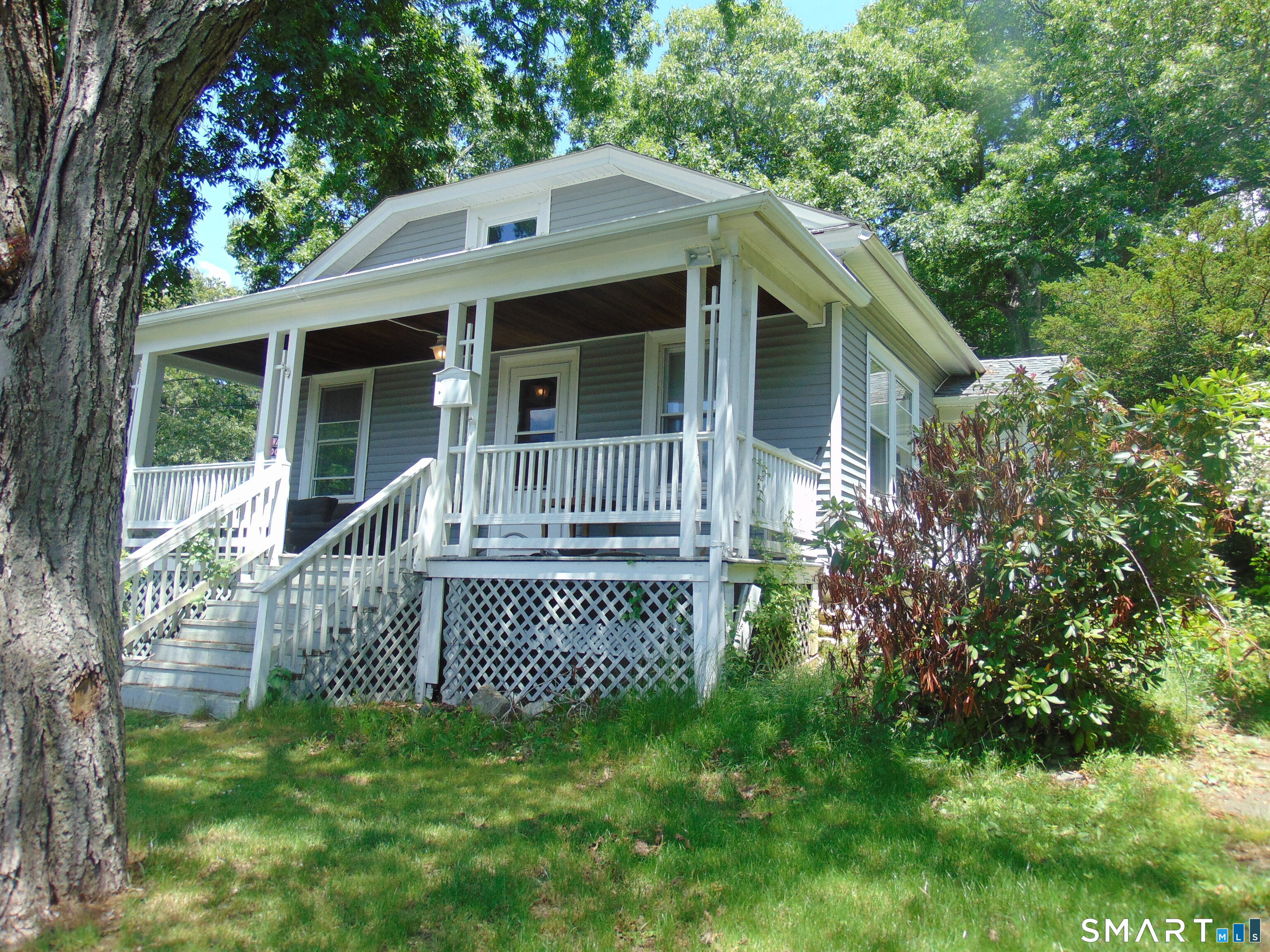 220 Park Road Waterbury, CT 06708 - Photo 2 of 20