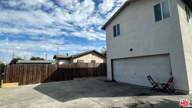 $3,950 | 1161 East 40th Place, Los Angeles, CA 90011