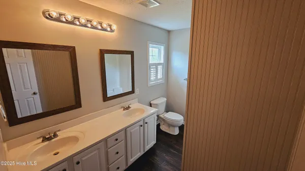 $1,875 | 104 Dorsett Court, Jacksonville, NC 28546