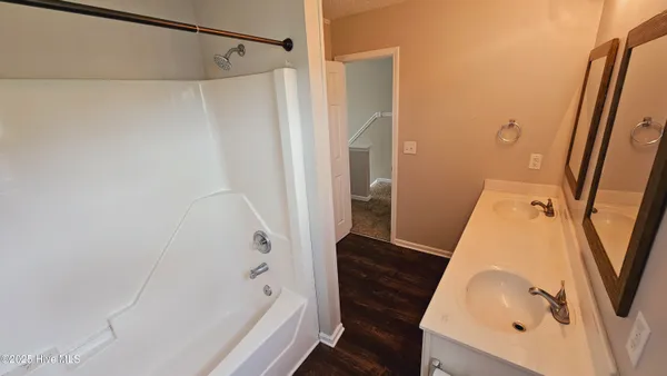 $1,875 | 104 Dorsett Court, Jacksonville, NC 28546